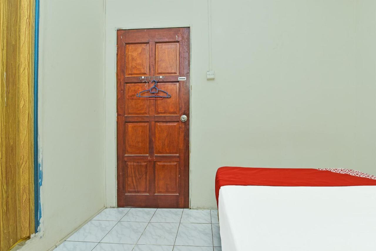 F Hotel Sungai Dua Bukit Exterior photo